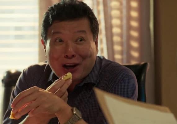 Reprodução/ TV Globo Carlos Takeshi aparece em cenas exibidas nesta semana no folhetim
