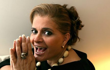 Jussara Freire critica apoiadores da extinção de horário de novelas na Record