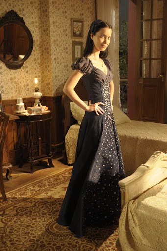 Nathalia Dill 