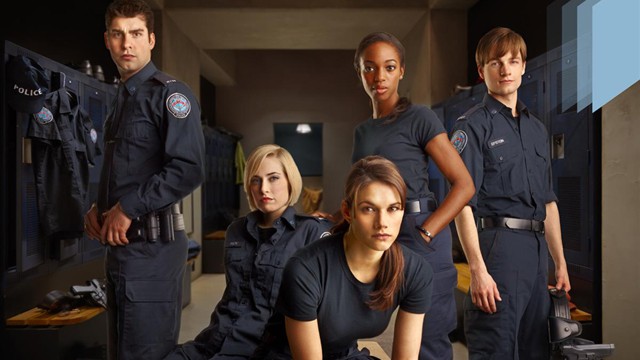 Супер копы. Rookie Blue сериал. Камилль Салливан копы новобранцы. Rookie Blue Season 2-.. Девушка из сериала копы новобранцы.