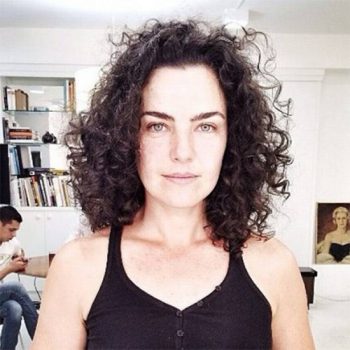 Mãe de Ana Paula Arósio expõe situação da filha em rede nacional