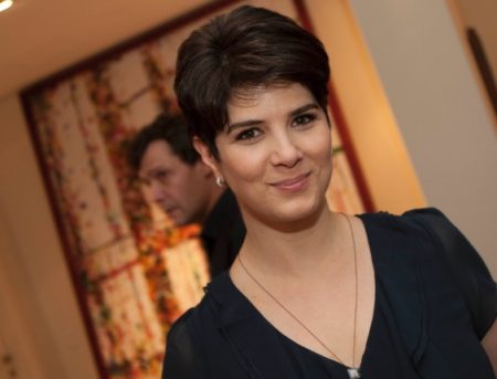 Mariana Godoy tieta Carlos Nascimento antes de gravar o “Programa Silvio Santos”