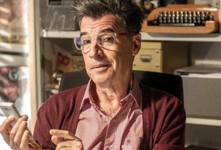 Paulo Betti poderá reviver Teo Pereira em “Crô – Parte 2”