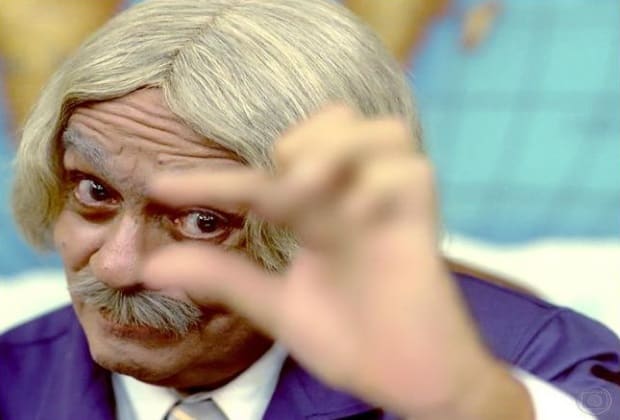 Divulgação Chico Anysio como Professor Raimundo, o mestre da “Escolinha”.
