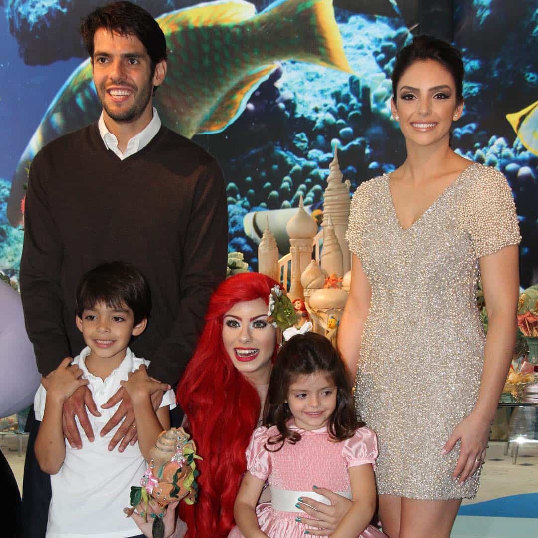 Em carta, Carol Celico anuncia separa&ccedil;&atilde;o de Kak&aacute;: &ldquo;N&atilde;o foi uma decis&atilde;o  f&aacute;cil&rdquo;