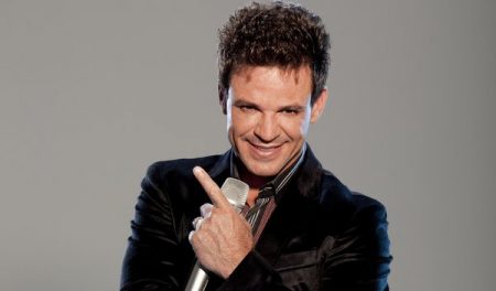 Eduardo Costa fica de fora do “Canta Comigo”, da Record