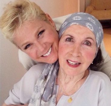 Xuxa Meneghel pede orações para a mãe e comove fãs