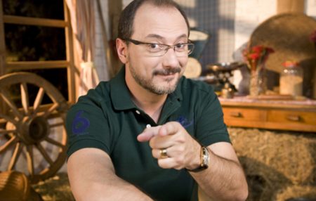 Britto Jr critica audiência da Record e dispara alfinetada contra a Band