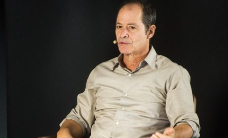 Guel Arraes deixa comando do núcleo de séries da Globo