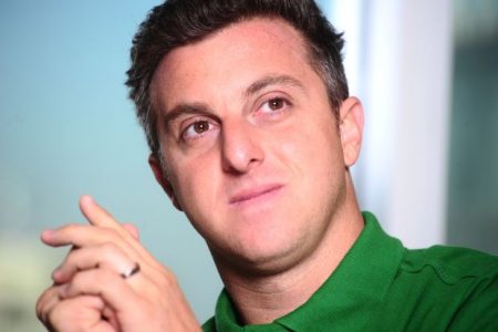 Deputada sugere que Luciano Huck se candidate ao governo do Rio de Janeiro