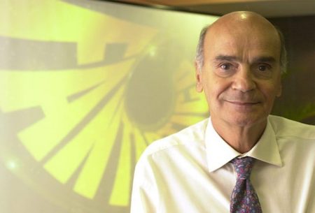 Drauzio Varella emociona ao falar sobre entrevista com mulher trans