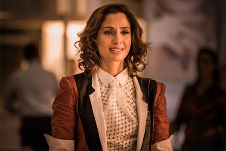 Camila Pitanga decide que é hora de voltar ao trabalho e encerra pausa