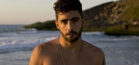 Solteiro, Pedro Scooby está saindo com ex de Paulinho Vilhena