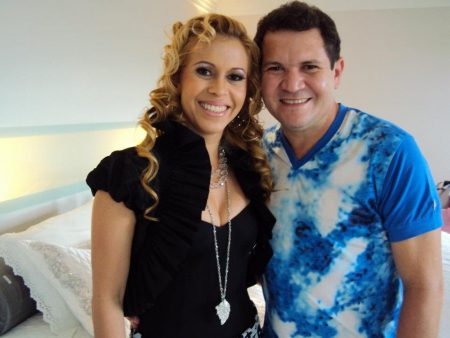Joelma stalkeia Ximbinha nas redes sociais e é descoberta