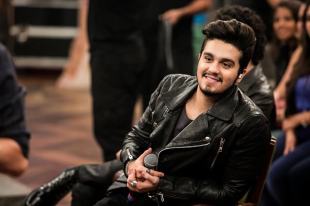 Luan Santana revela crush e como perdeu a virgindade: "Na escada do prédio"