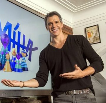 Márcio Garcia comete gafe e anuncia programa da Record no “Tamanho Família”