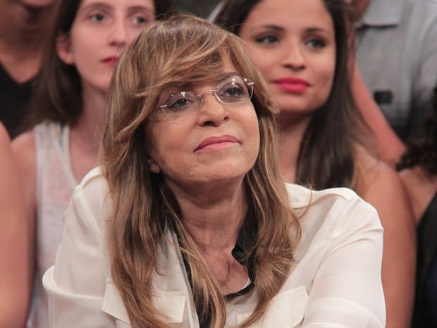 Seguidora critica Travessia e Gloria Perez diz que ela votou em Lula: “Fez o L, fia?”