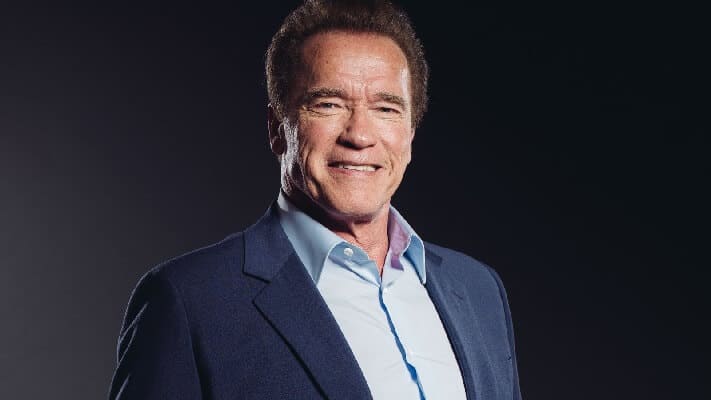 Gracyanne Barbosa se declara para Arnold Schwarzenegger