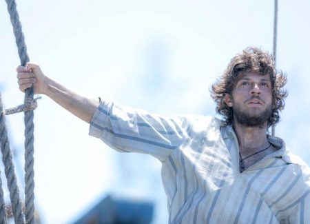 Chay Suede será lutador de capoeira em “Segundo Sol”
