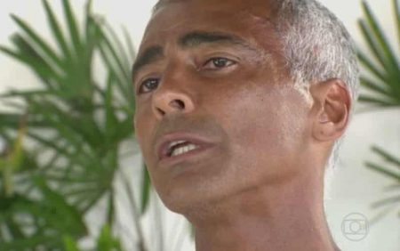 Modelo trans expõe tudo que passou após relacionamento com Romário