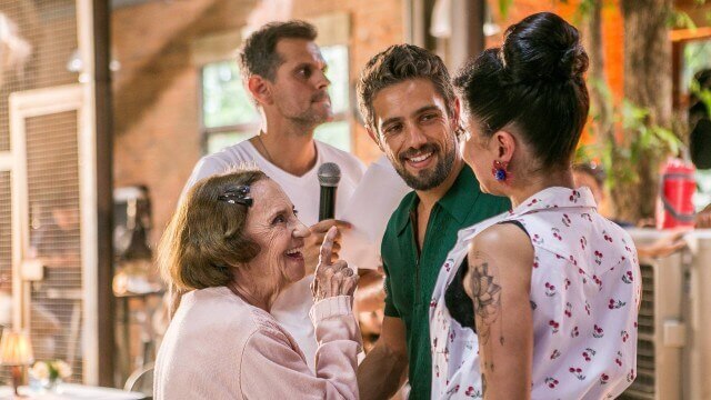 Raquel Cunha / Globo Laura Cardoso em cena que marca seu retorno a "Sol Nascente"