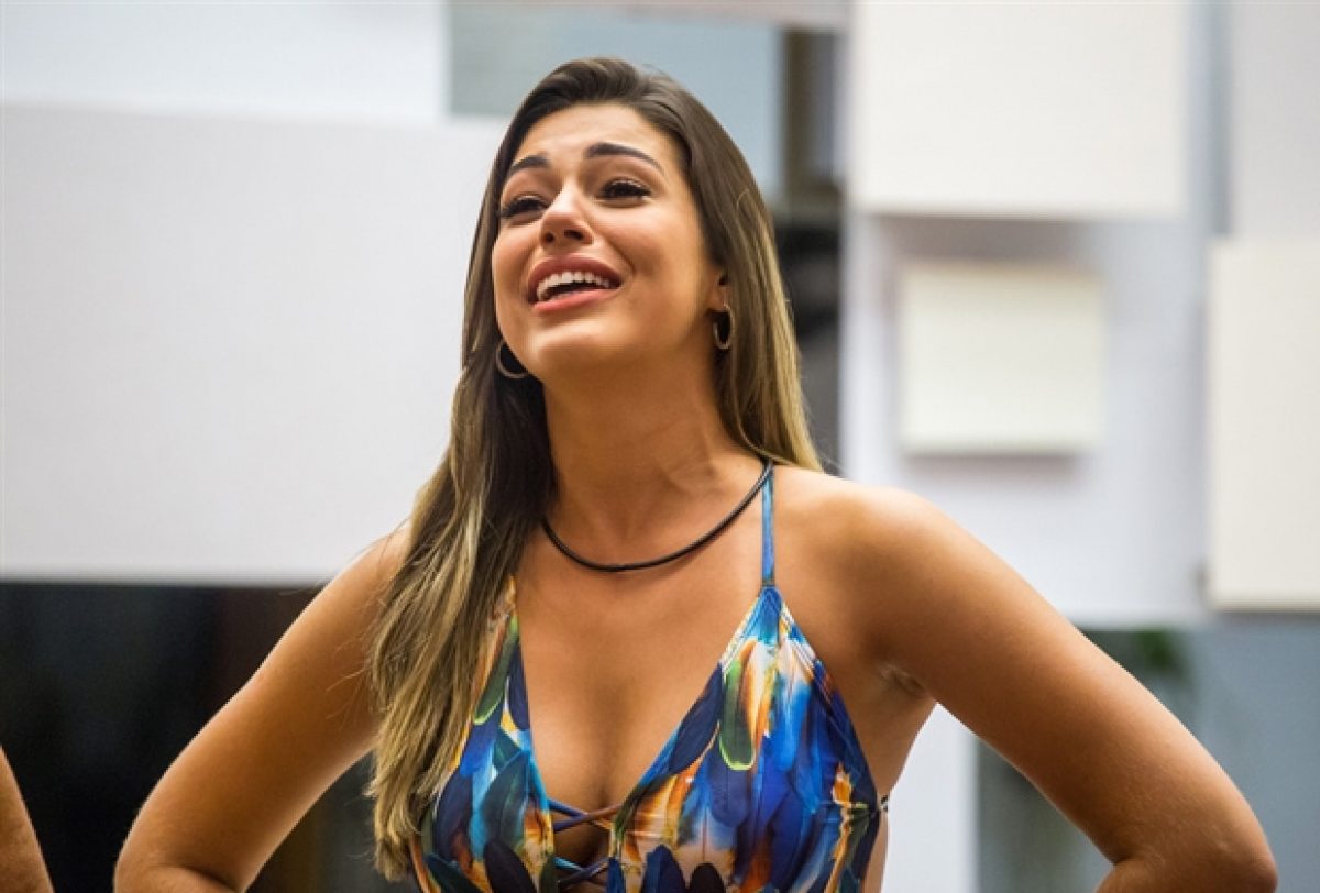 Ex-BBB Vivian Amorim diz que Globo não renovou contrato com ela