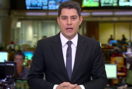 Com Dony fora, fã pede que Evaristo Costa volte para a Globo e resposta impressiona