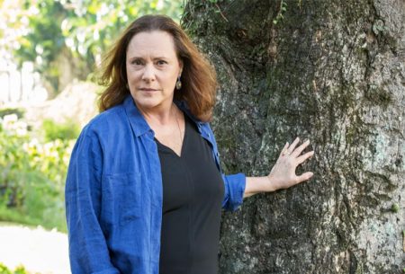 Elizabeth Savala reencontra Aguinaldo Silva em “O Sétimo Guardião”; saiba detalhes da personagem