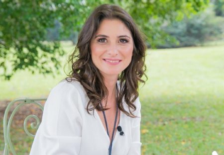 “Foi maravilhoso entrar na televisão”, diz Carol Fiorentino ao deixar o SBT