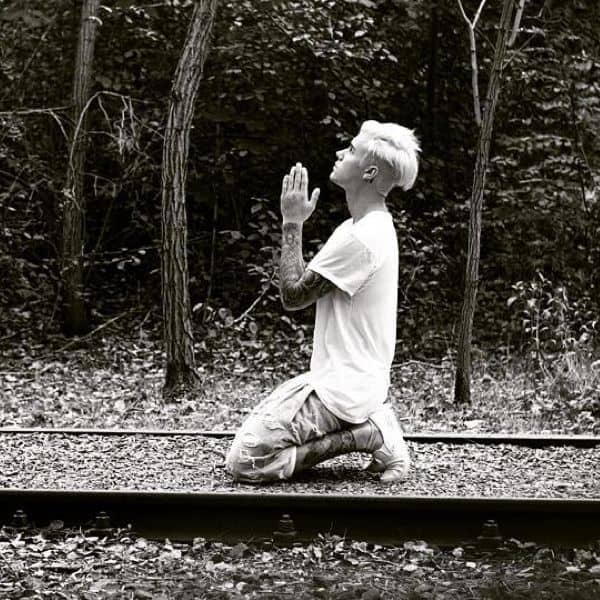 Virou evangélico? Justin Bieber cancelou turnê para se dedicar à igreja