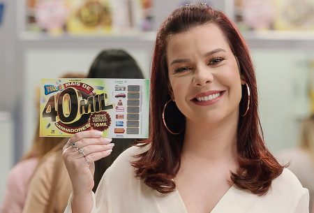 Fernanda Souza revela que já ficou com colega do elenco de “Chiquititas”
