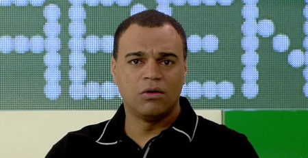 Denilson abre o coração e homenageia o sogro, Seu Francisco