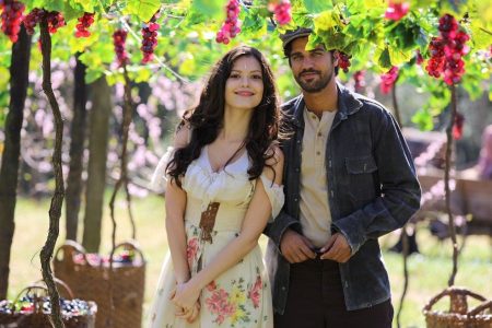 Protagonistas de “Tempo de Amar” ganham contrato fixo com a Globo