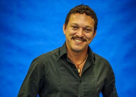 “Ser chamado de gay me engrandece”, diz Fábio Lago