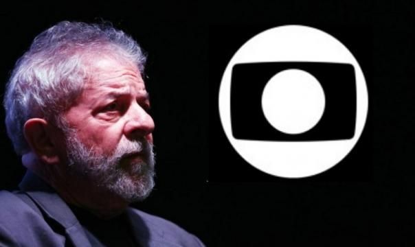 Globo noticia soltura do ex-presidente Lula sem clássico plantão