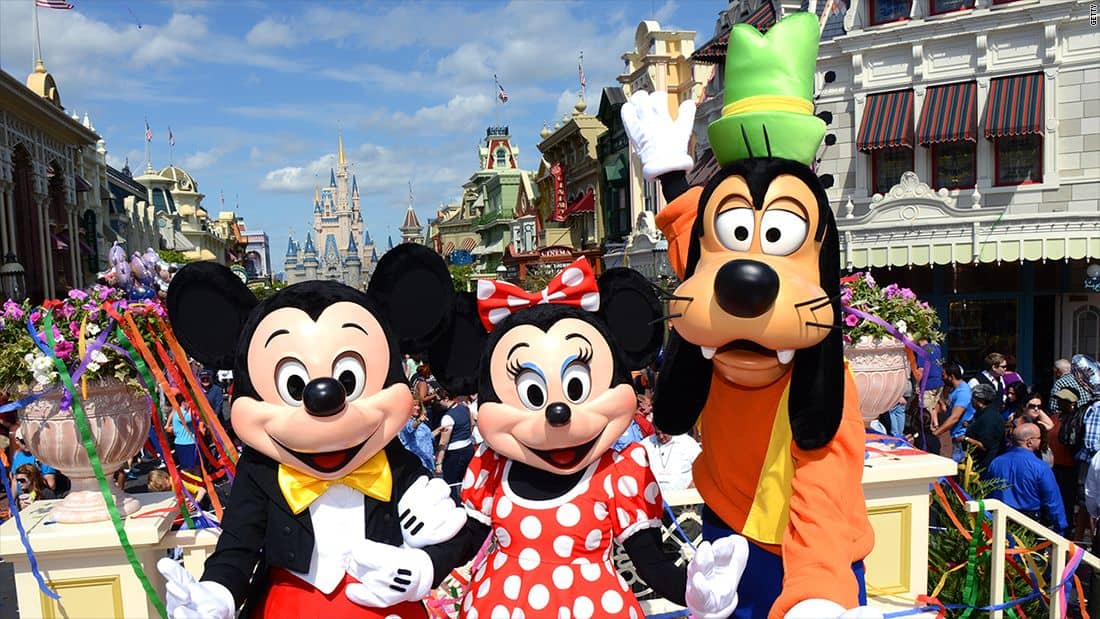 Disney quer “sociedade” para renovar contrato com o SBT