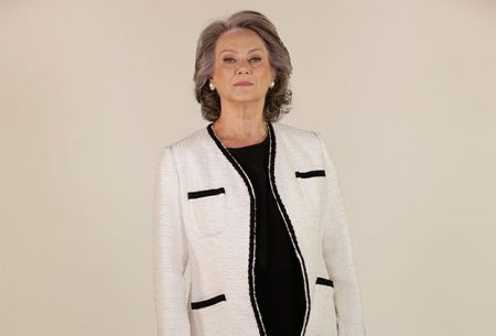 Selma Egrei acerta participação em “Sessão de Terapia”, série do GNT
