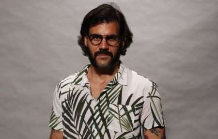 Nasce Gaspar, terceiro filho de Juliano Cazarré e Letícia