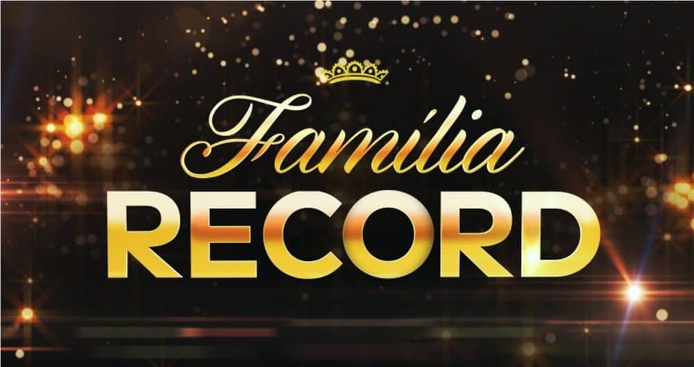 Apresentadores da Record comemoram especial de fim de ano