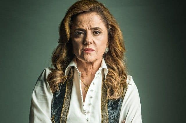 Silvia Buarque, filha de Marieta Severo, promete processar autor de texto contra Lula atribuído à mãe
