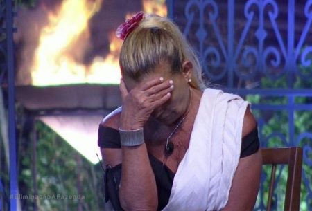 Rita Cadillac é barrada em estúdio da Globo após desfile de Carnaval; cantora explica o caso