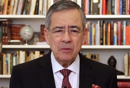 Paulo Henrique Amorim bate o pé e “peita” Jair Bolsonaro