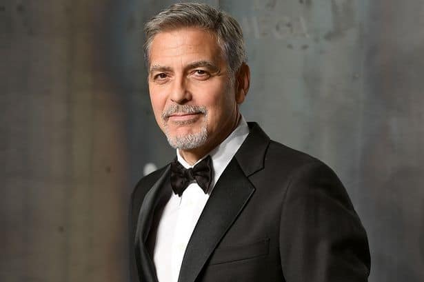 George Clooney sofre acidente em rodovia na Itália