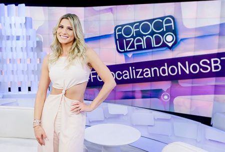 Lívia Andrade fala sobre ataques e quase furto: “Tentaram roubar minha bolsa”