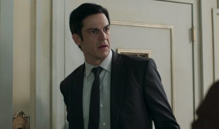“Pega Pega”: Eric chora ao descobrir quem provocou morte de Mirella