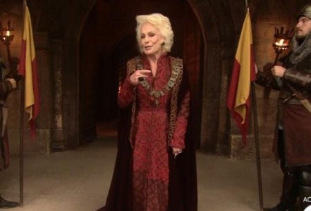 Ana Maria Braga surge com figurino medieval no “Mais Você” e enlouquece a web