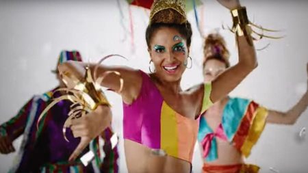 Globo repete tom de diversidade e musa vestida em vinheta da “Globeleza”; assista
