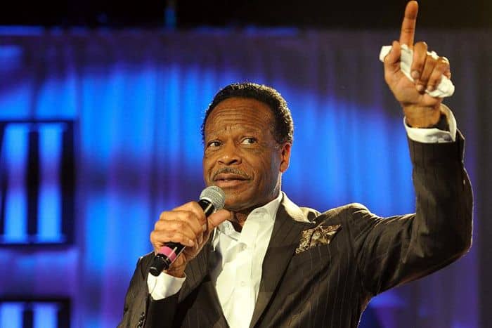 Morre cantor gospel dono do hit “Oh Happy Day”, aos 74 anos