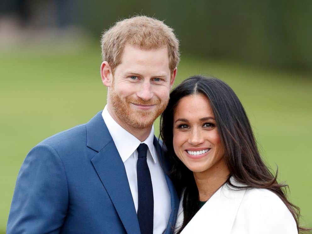 Meghan e príncipe Harry anunciam que esperam o primeiro filho