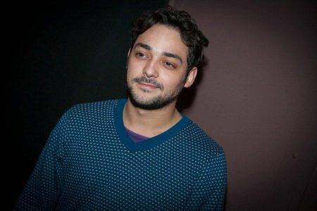 Eduardo Sterblitch fala sobre nudez na TV e saída do “Pânico”